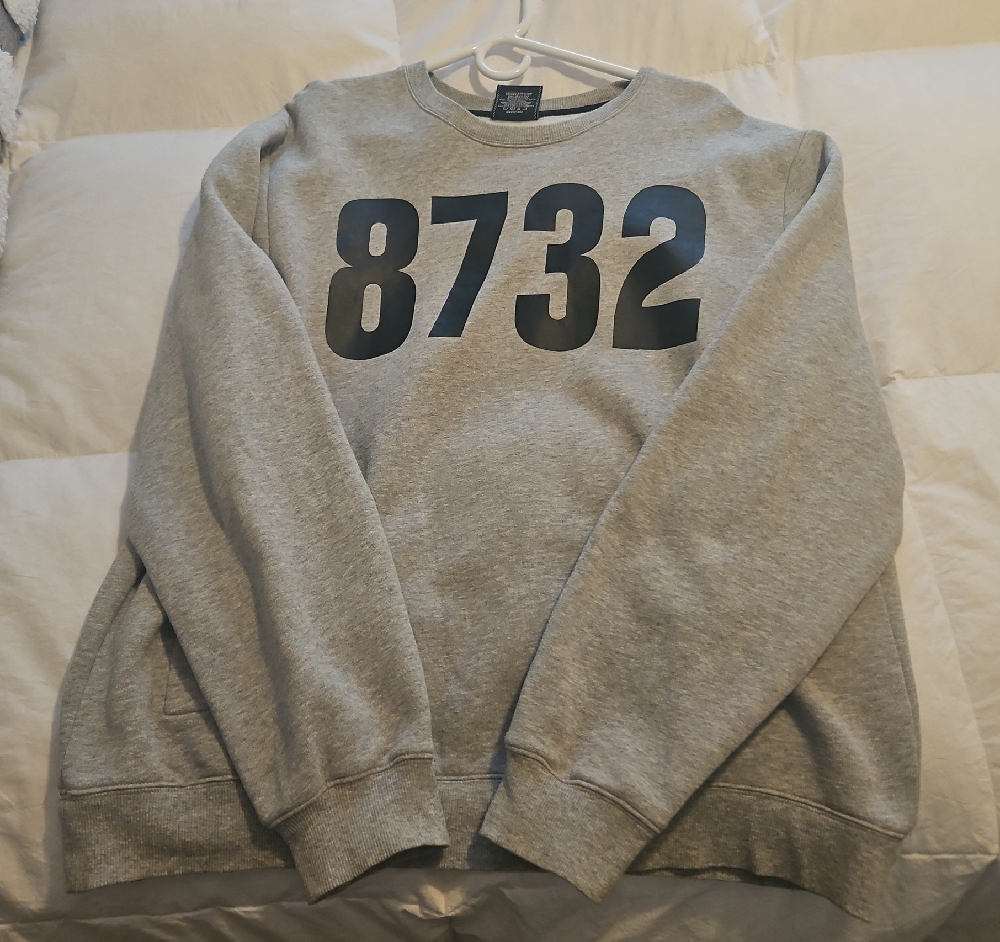 Gray 8732 Men's Sweater
